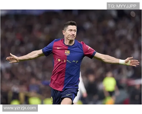 足球队四号球星是谁 各大俱乐部四号球员表现与影响力分析 足球队四号球星是谁 各大俱乐部四号球员表现与影响力分析